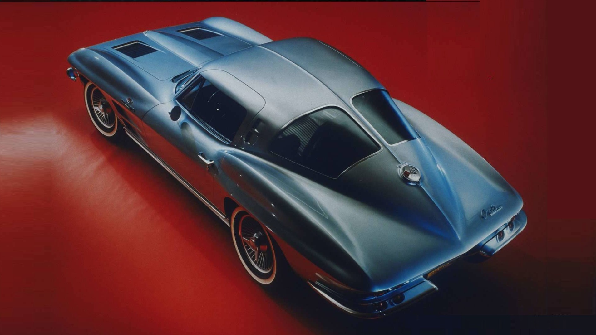 Click to Enlarge-Esc to Close Corvette Generations/C2/C2 1963 Silver Blue split window.jpg